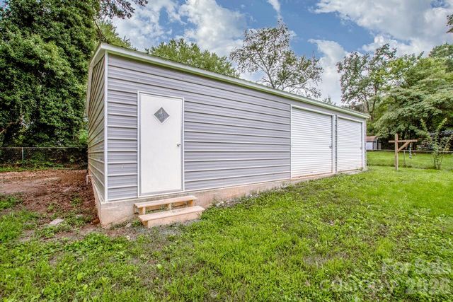 1317 Meadowbrook Circle, Salisbury, NC 28144