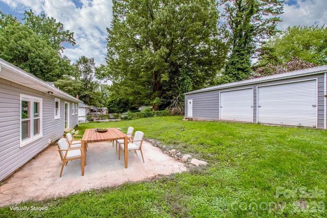 1317 Meadowbrook Circle, Salisbury, NC 28144