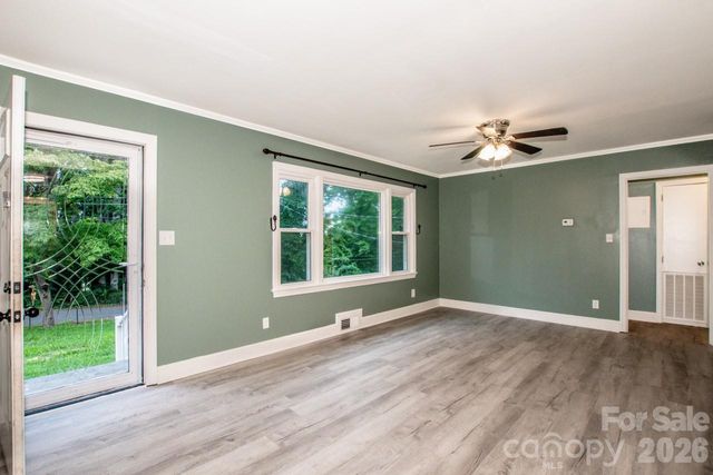 1317 Meadowbrook Circle, Salisbury, NC 28144