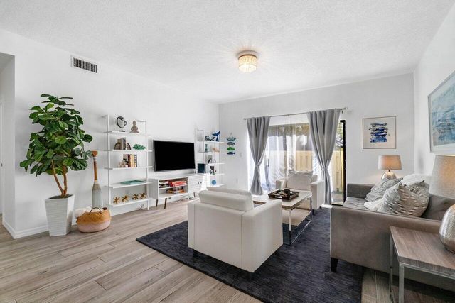 820 Bella Vista Court S 20, Jupiter, FL 33477