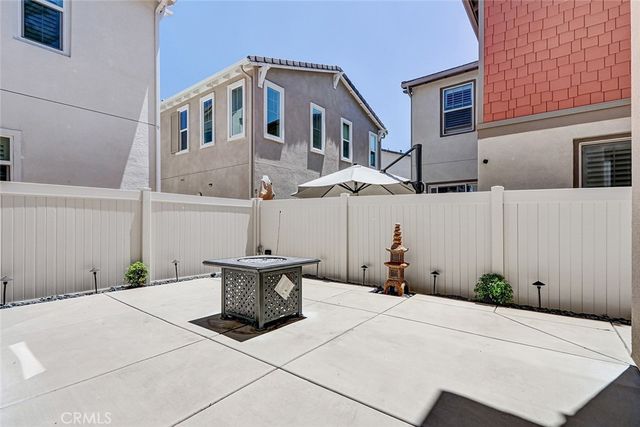 26 Country Glen, Pomona, CA 91766