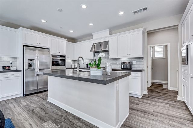 26 Country Glen, Pomona, CA 91766