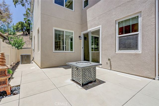 26 Country Glen, Pomona, CA 91766