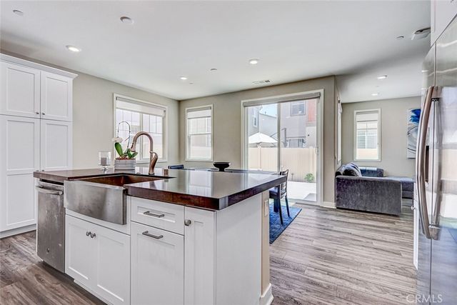 26 Country Glen, Pomona, CA 91766