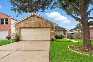 142 Thunder Basin Drive, Richmond, TX 77469