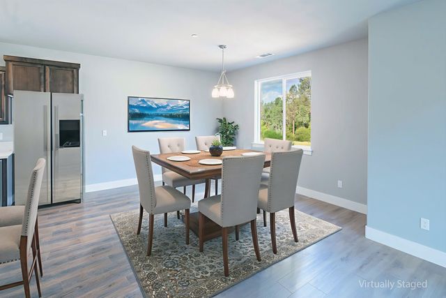 3707 Bloomsbury Avenue, Shasta Lake, CA 96019