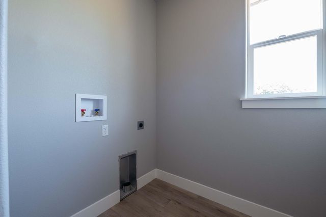 3707 Bloomsbury Avenue, Shasta Lake, CA 96019
