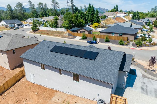 3707 Bloomsbury Avenue, Shasta Lake, CA 96019
