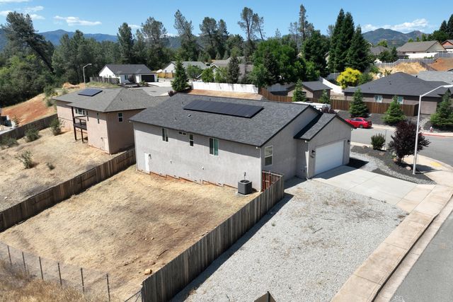 3707 Bloomsbury Avenue, Shasta Lake, CA 96019