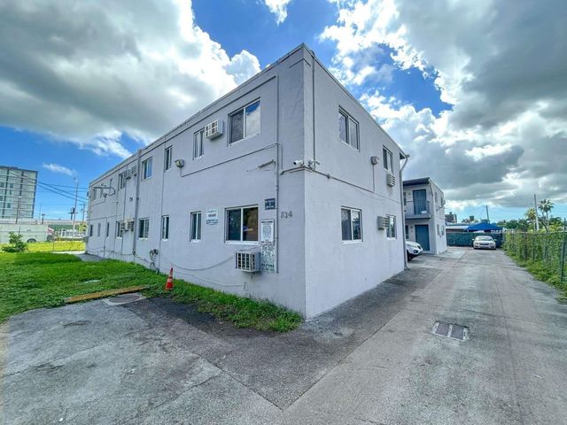 734 NW 80th Street, Miami, FL 33150
