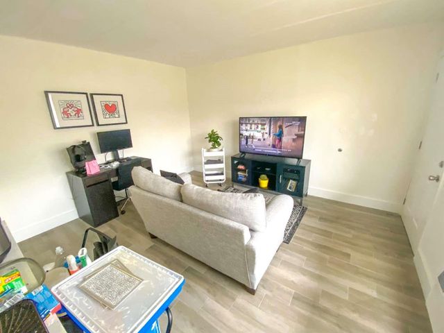 734 NW 80th Street, Miami, FL 33150