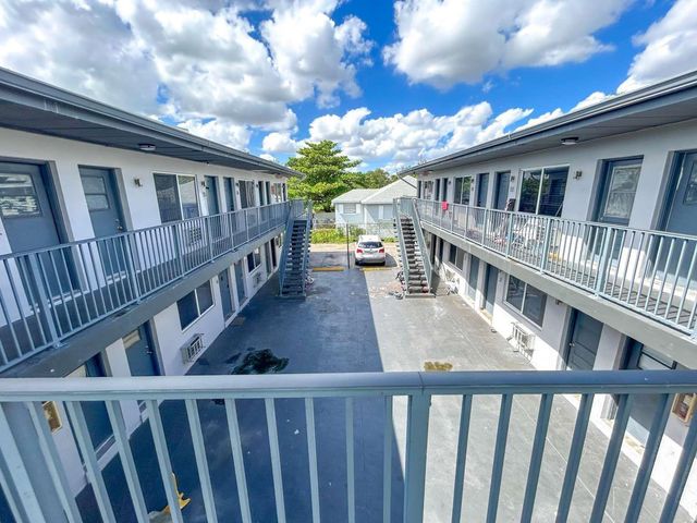 734 NW 80th Street, Miami, FL 33150