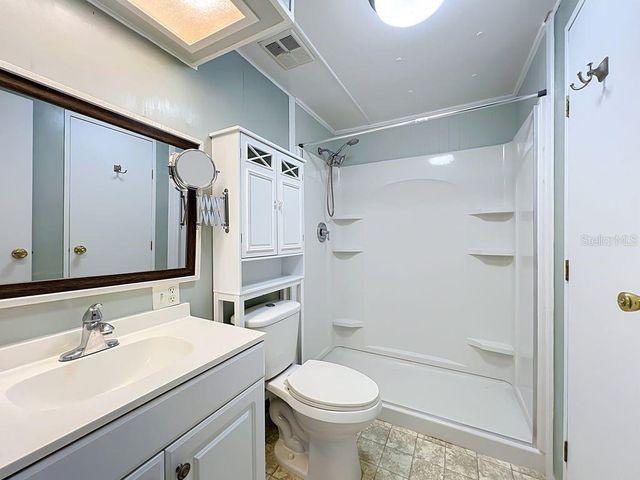 1203 APACHE CIRCLE, Tavares, FL 32778