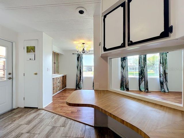 1203 APACHE CIRCLE, Tavares, FL 32778