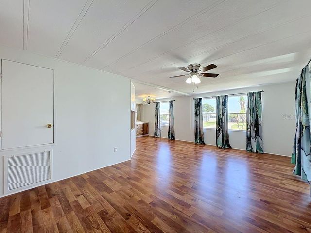 1203 APACHE CIRCLE, Tavares, FL 32778