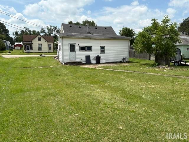 542 W Commercial Street, Hartford City, IN 47348