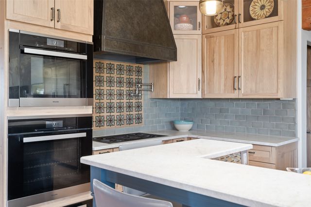 59 W Chili Line Road, Santa Fe, NM 87508