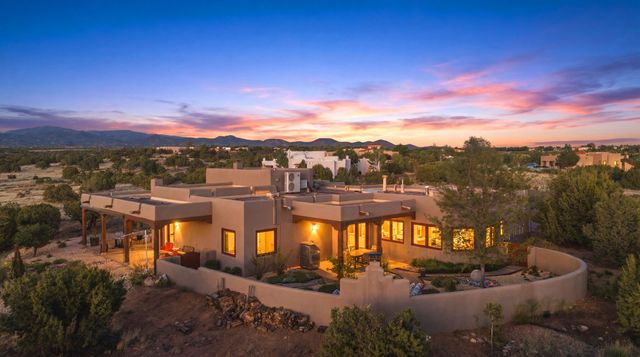 59 W Chili Line Road, Santa Fe, NM 87508