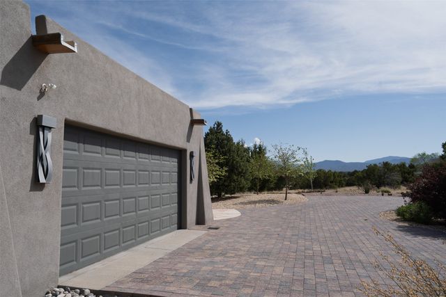 59 W Chili Line Road, Santa Fe, NM 87508