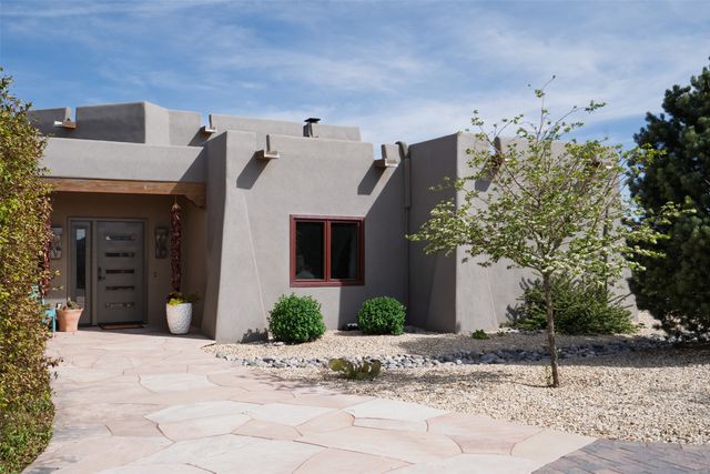 59 W Chili Line Road, Santa Fe, NM 87508