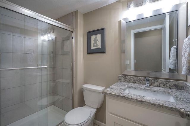 25274 W 83rd Terrace, Lenexa, KS 66227