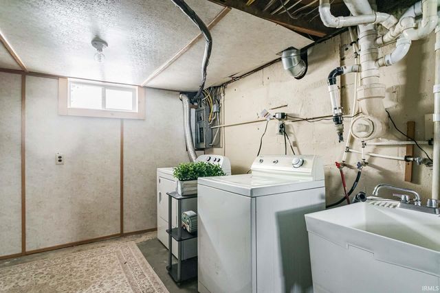 208 N Boles Street, Osceola, IN 46561