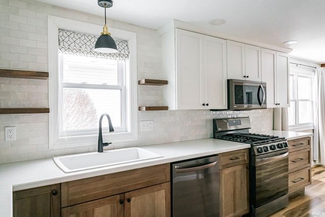 208 N Boles Street, Osceola, IN 46561