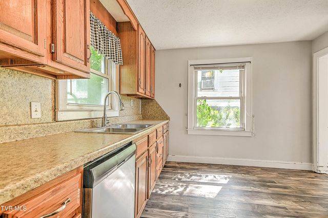 1383 Farragut Avenue, Kingsport, TN 37664