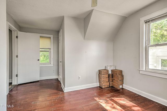 1383 Farragut Avenue, Kingsport, TN 37664
