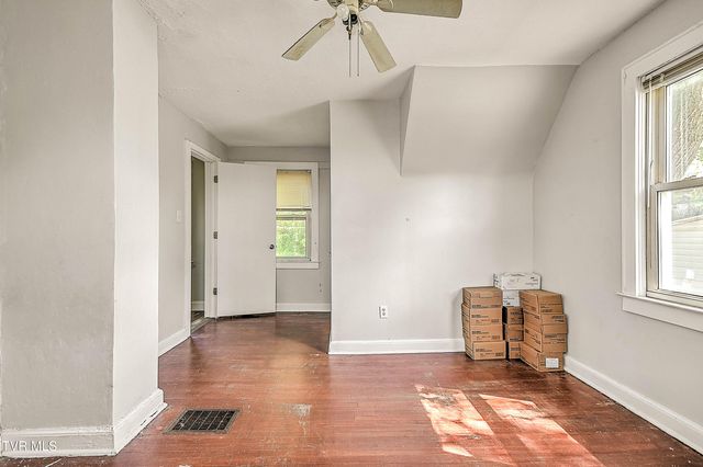 1383 Farragut Avenue, Kingsport, TN 37664