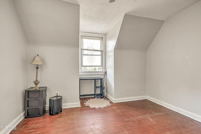 1383 Farragut Avenue, Kingsport, TN 37664
