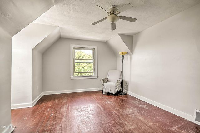 1383 Farragut Avenue, Kingsport, TN 37664