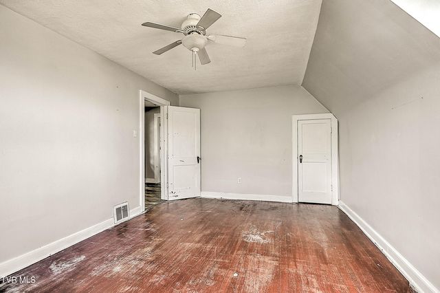 1383 Farragut Avenue, Kingsport, TN 37664