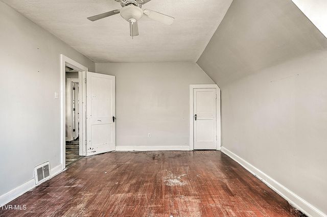 1383 Farragut Avenue, Kingsport, TN 37664
