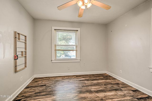 1383 Farragut Avenue, Kingsport, TN 37664