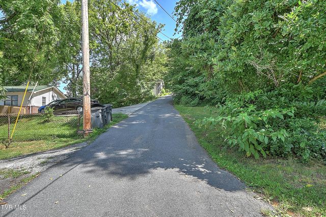 1383 Farragut Avenue, Kingsport, TN 37664