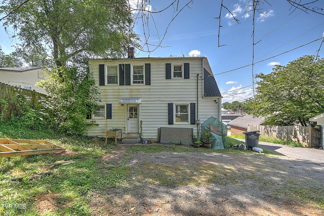 1383 Farragut Avenue, Kingsport, TN 37664