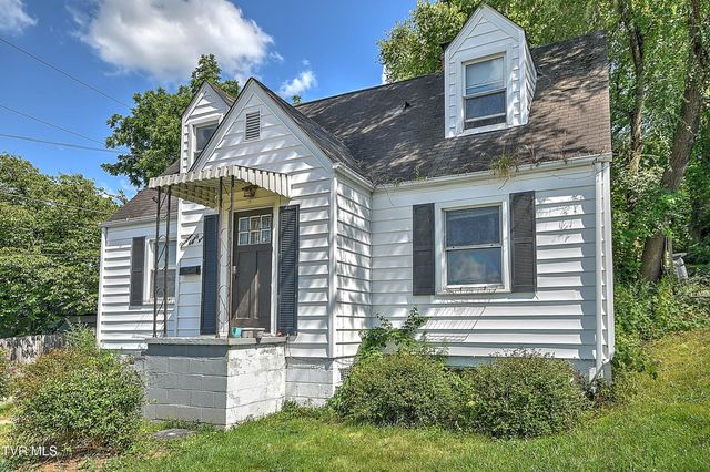 1383 Farragut Avenue, Kingsport, TN 37664
