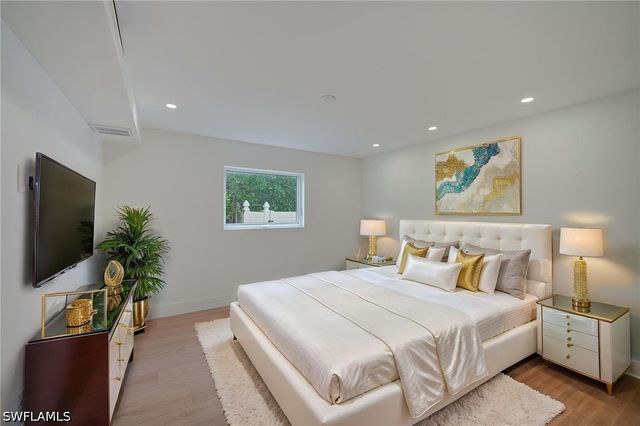 1379 Chesapeake AVE A4, Naples, FL 34102