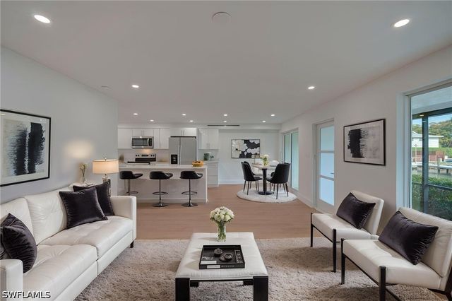 1379 Chesapeake AVE A4, Naples, FL 34102