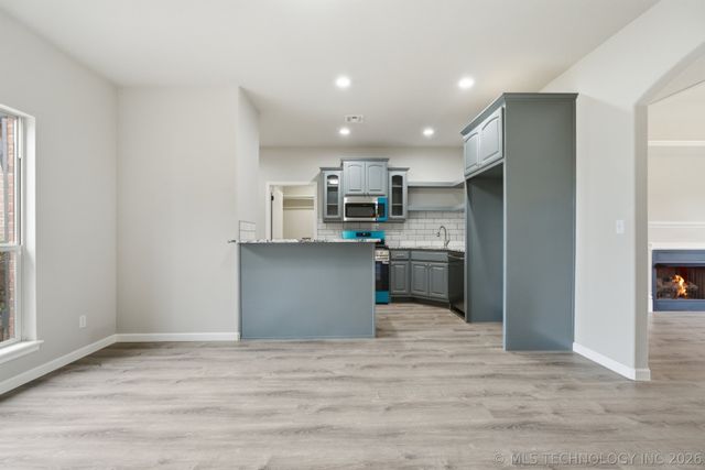 12426 E 129th Street N, Collinsville, OK 74021
