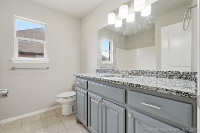 12426 E 129th Street N, Collinsville, OK 74021