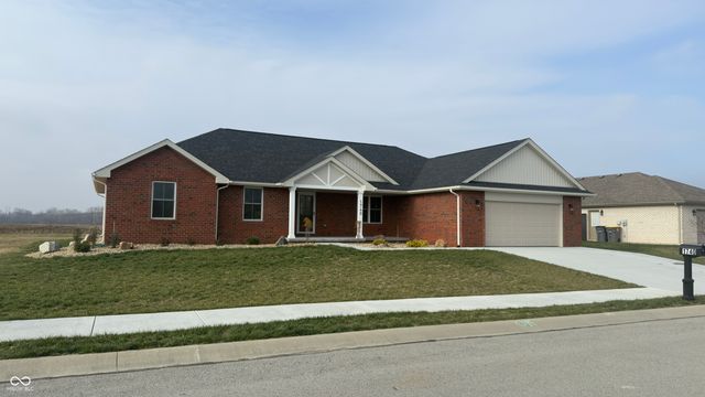 1740 Bell Ford Drive W, Seymour, IN 47274