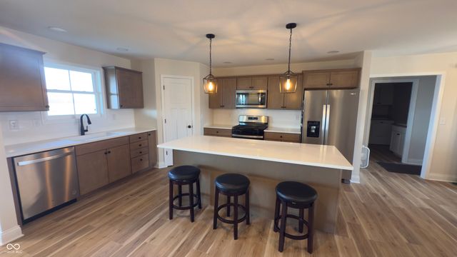 1740 Bell Ford Drive W, Seymour, IN 47274