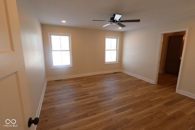 1740 Bell Ford Drive W, Seymour, IN 47274
