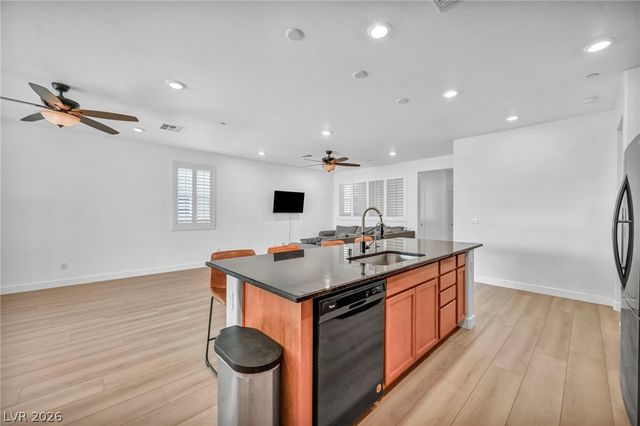 3208 Brescia Bank Avenue, Henderson, NV 89044