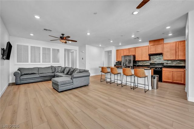 3208 Brescia Bank Avenue, Henderson, NV 89044