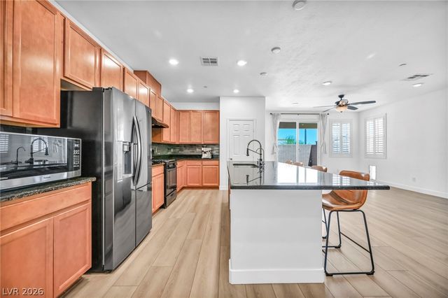 3208 Brescia Bank Avenue, Henderson, NV 89044