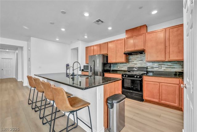 3208 Brescia Bank Avenue, Henderson, NV 89044