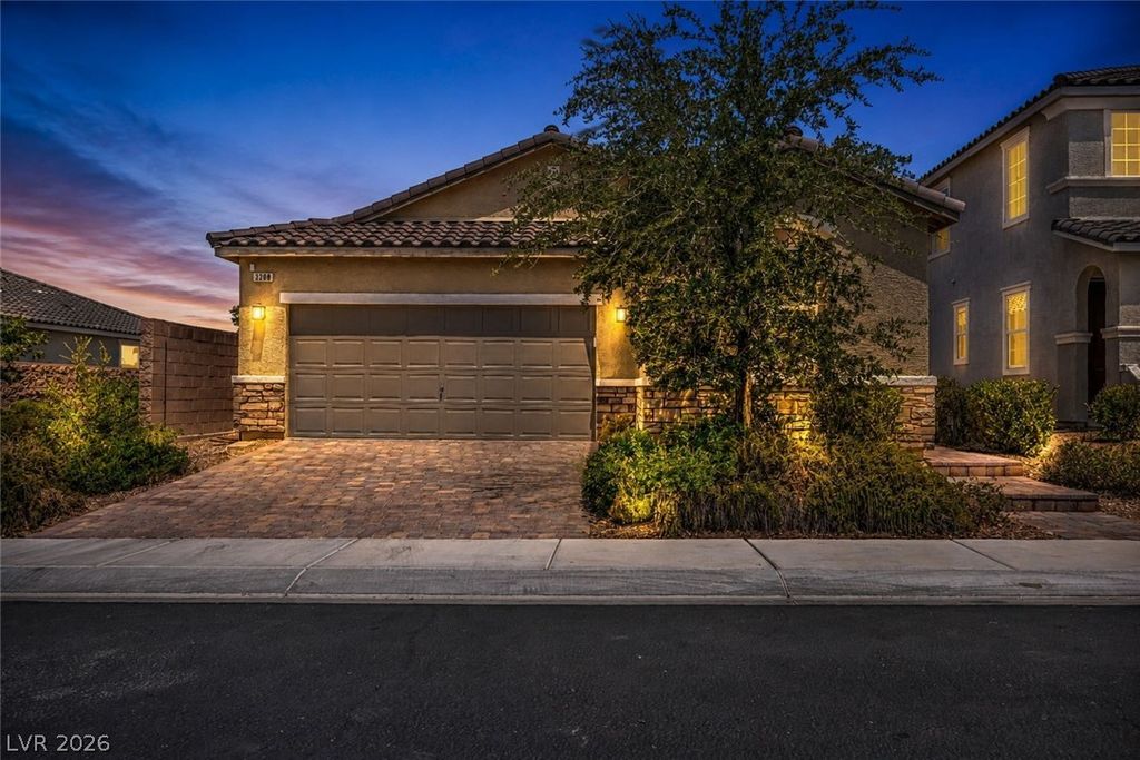 3208 Brescia Bank Avenue, Henderson, NV 89044 — photo 2